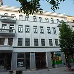 East Street Apartament *