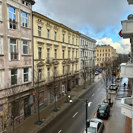 East Street
