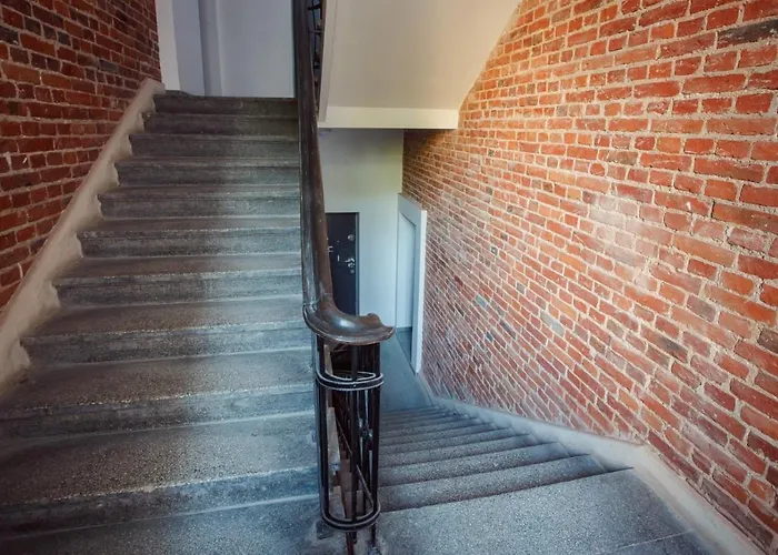 East Street Apartment *